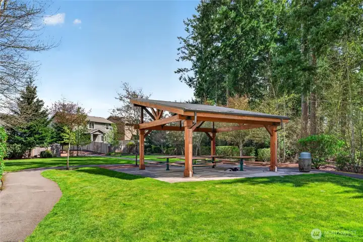 Gazebo and athletic courts.