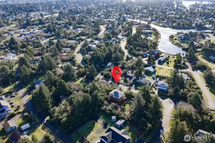 Aerial photo showing proximity to the Bell Canal