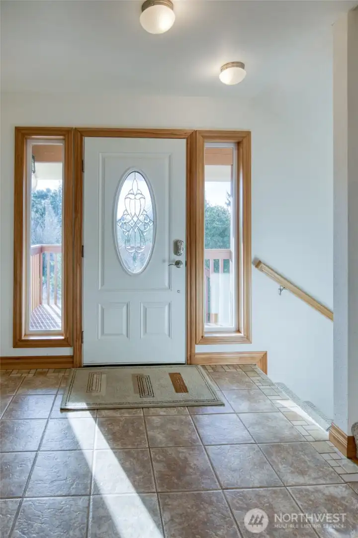 Landing and entryway