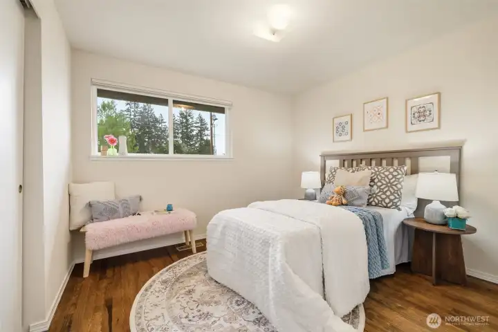 Secondary bedroom on the same upper level as all 4 bedrooms