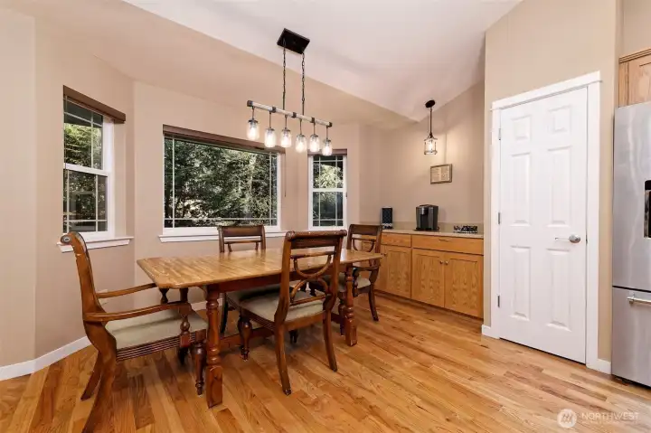 Dining Room Table with view to back yard.