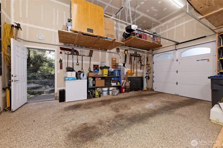 Garage.