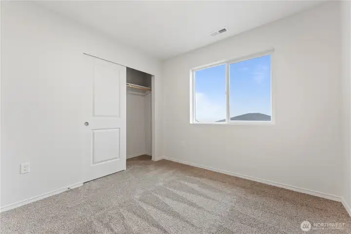 All images may vary. Photos are from previously built home. Photos may include upgrades/furnishings not included in base price.