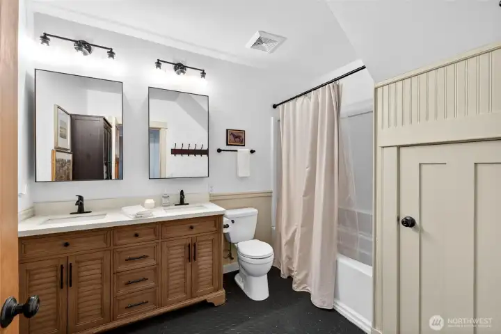 Main Bathroom