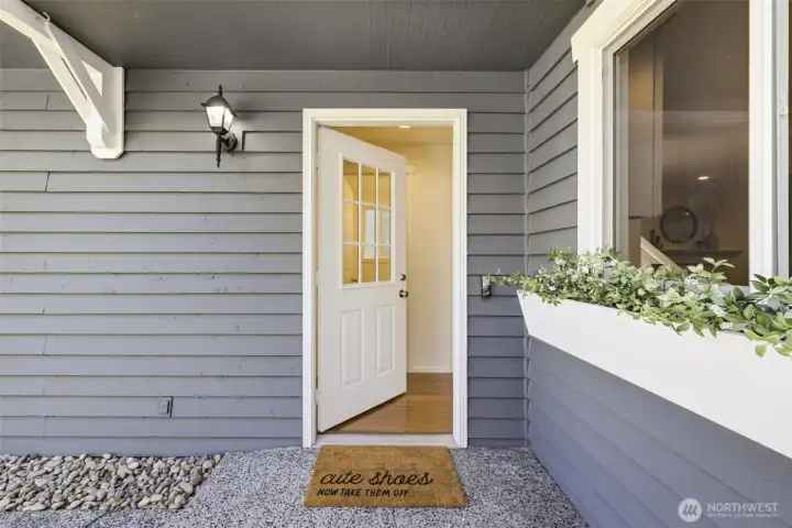 Front Door - "cute shoes, now take them off!" Front Door - "cute shoes, now take them off!"