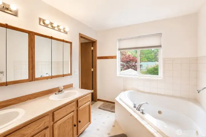 primary ensuite primary ensuite