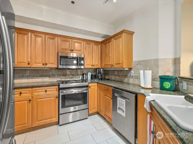 Full kitchen in clubhouse common area