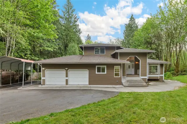 Phenomenal value ~ lowest priced single family home in Redmond, plus over 1 acre of privacy. This Redmond treasure is located in a clearing surrounded by trees ~ so private and peaceful, yet minuites to DT Redmond.