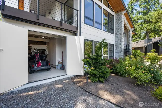 Separate golf cart garage.