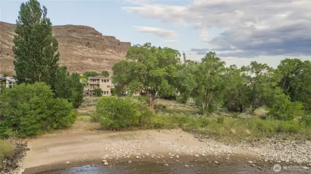 View from the beach to the house.