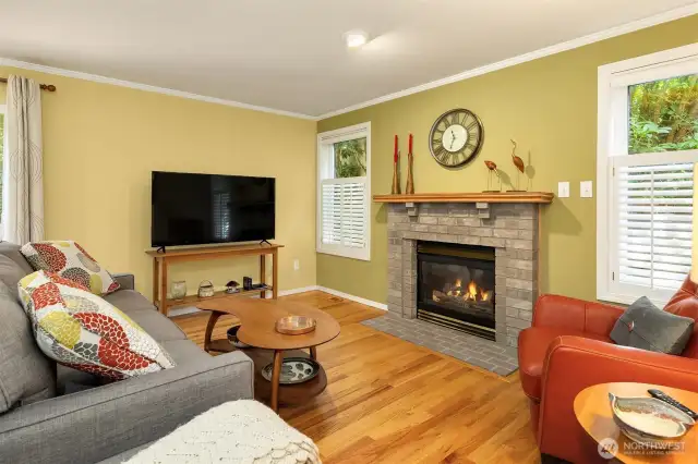 Second living room area with gas fireplace