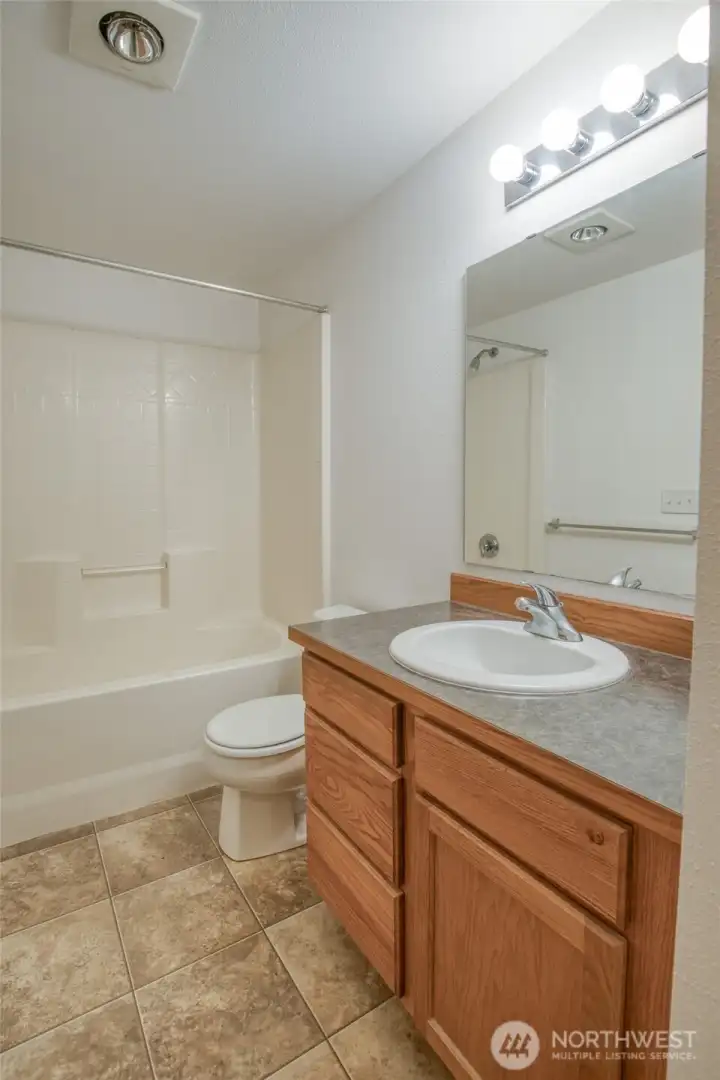 Primary Full Bathroom
