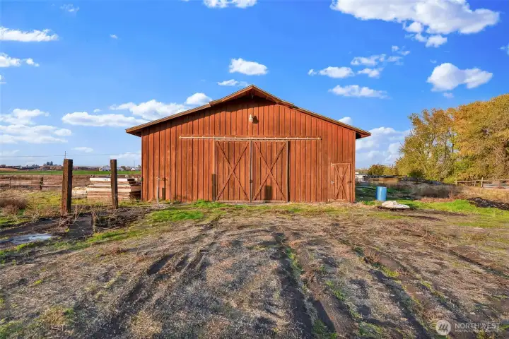 40x50 Barn with concrete floor and irrigation