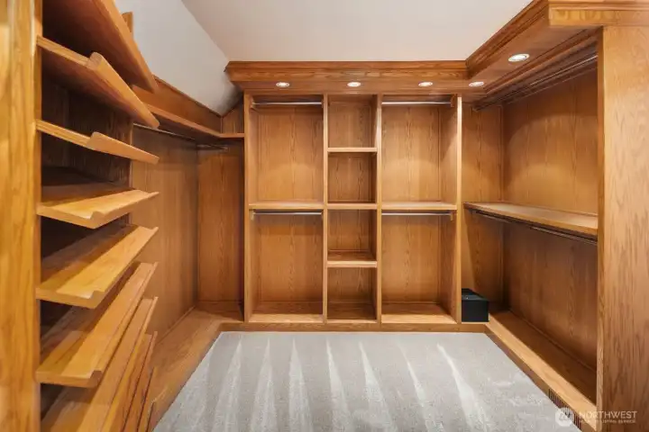 Custom Walk-In Closet