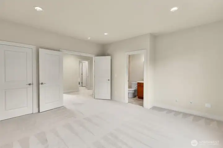 Bedroom -spacious junior suite on 2nd floor.