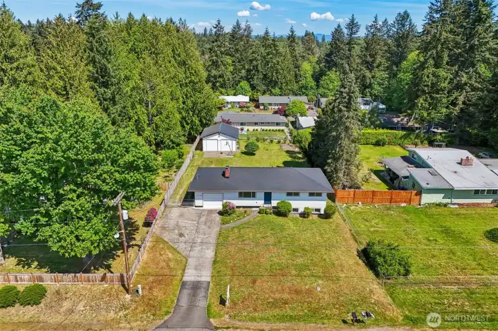 15,200 sf lot. detached 4 car shop. no HOA 15,200 sf lot. detached 4 car shop. no HOA