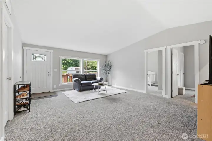 The living room is spacious, yet incredibly cozy. The living room is spacious, yet incredibly cozy.