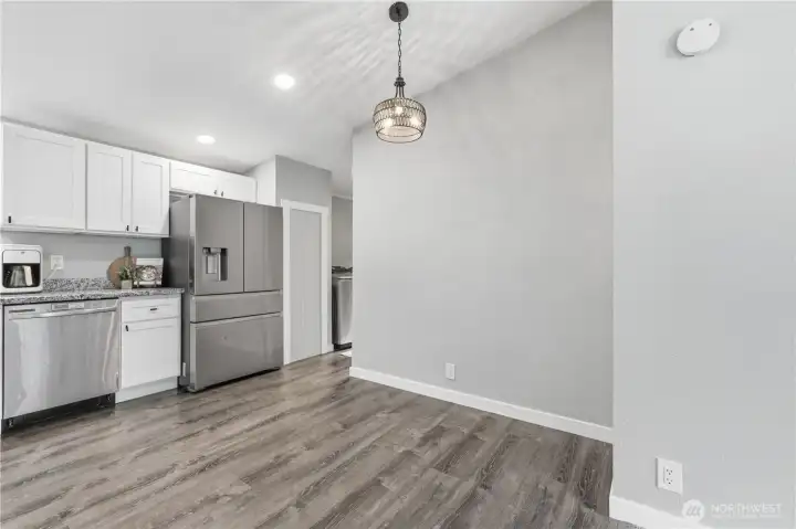 Dining space or breakfast nook is available right off the kitchen. Dining space or breakfast nook is available right off the kitchen.