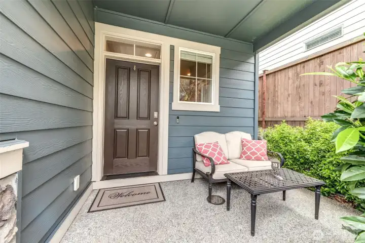 Perfect spot to have your morning coffee with this sweet private space! Perfect spot to have your morning coffee with this sweet private space!