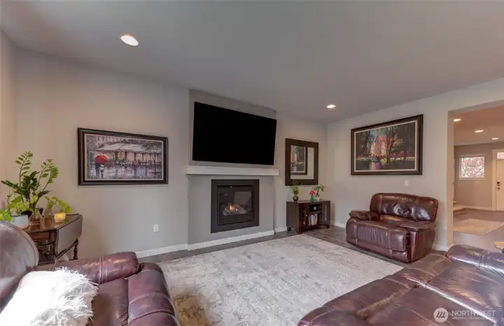 Elevated ceilings and room to entertain. Elevated ceilings and room to entertain.
