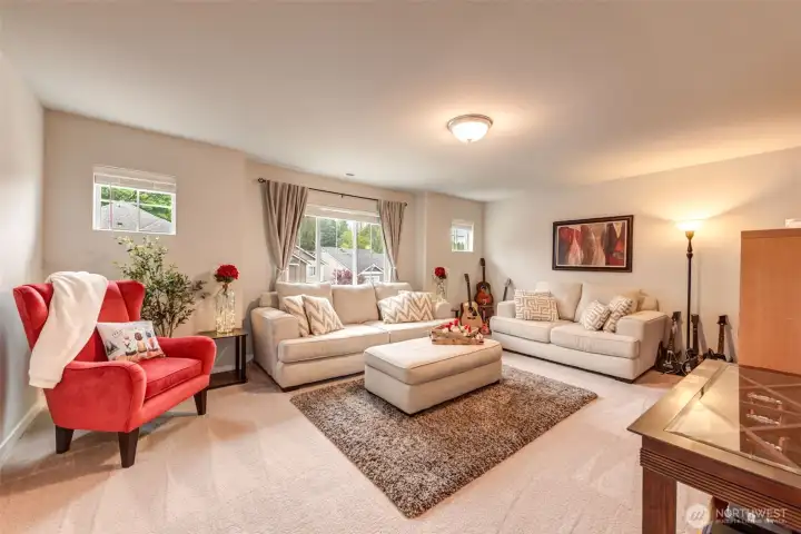 Generous bonus room upstairs! Enjoy movies, games or make it a multi-purpose room! Generous bonus room upstairs! Enjoy movies, games or make it a multi-purpose room!