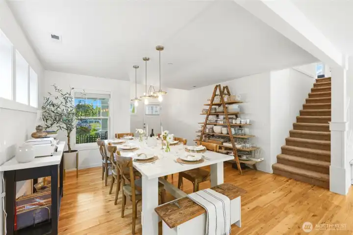 You can tell how big this dining area by how big the table set is You can tell how big this dining area by how big the table set is