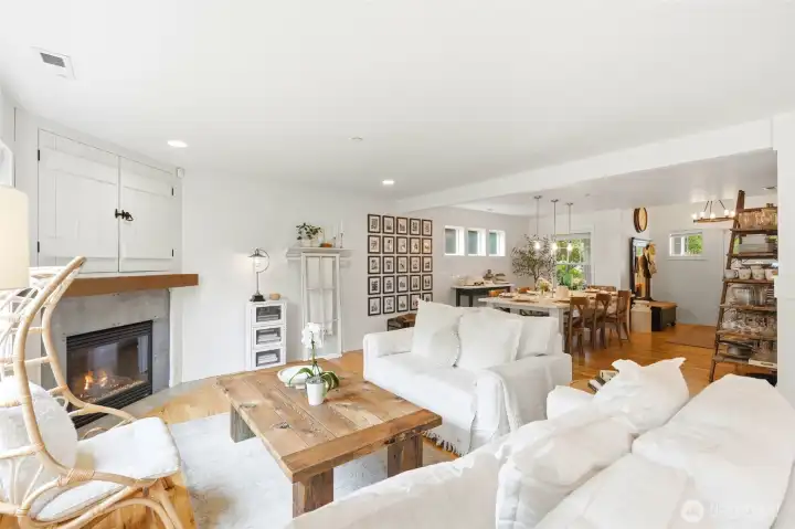 This living room and dining room is set up perfectly for entertaining This living room and dining room is set up perfectly for entertaining