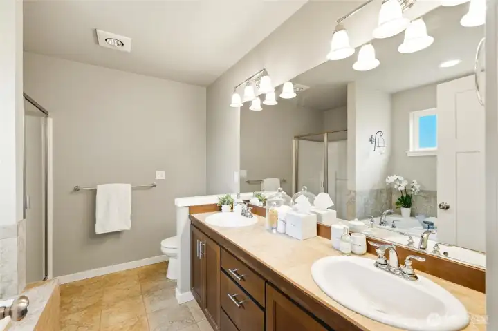 Primary bedroom double sink vanity, plenty of room here Primary bedroom double sink vanity, plenty of room here