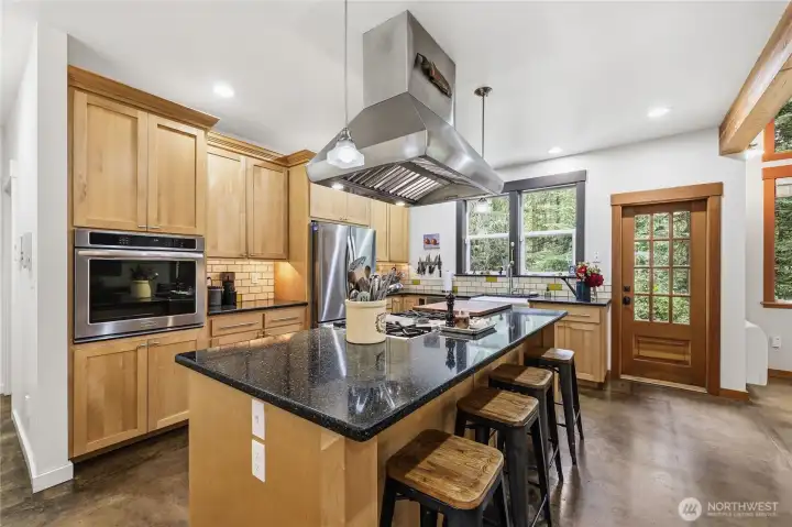 This is a kitchen for cooking and entertaining!