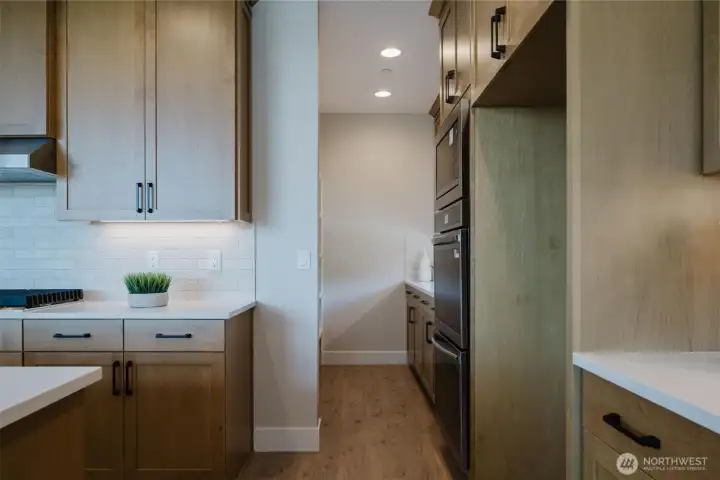 Photos are of same floorplan completed at a diff location. To be used for reference only