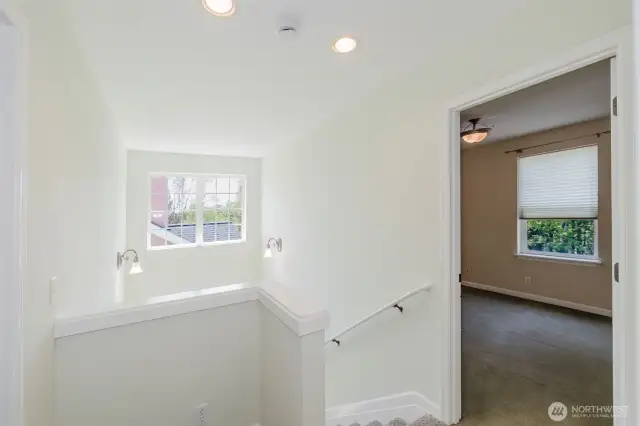 stair landing to 2nd bed
