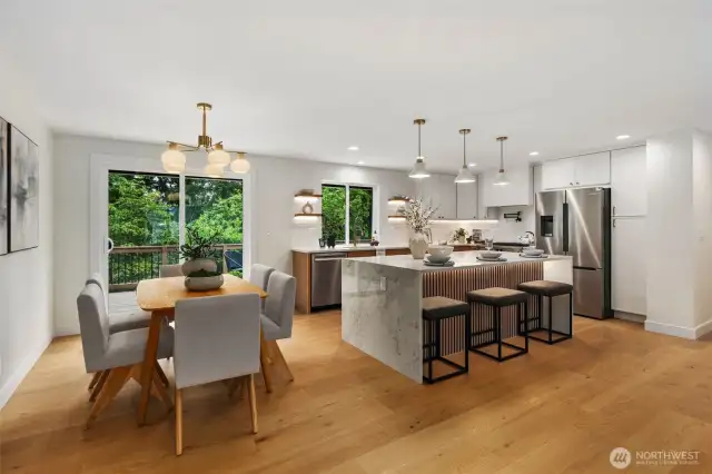 Oversized kitchen island can easily fit 4