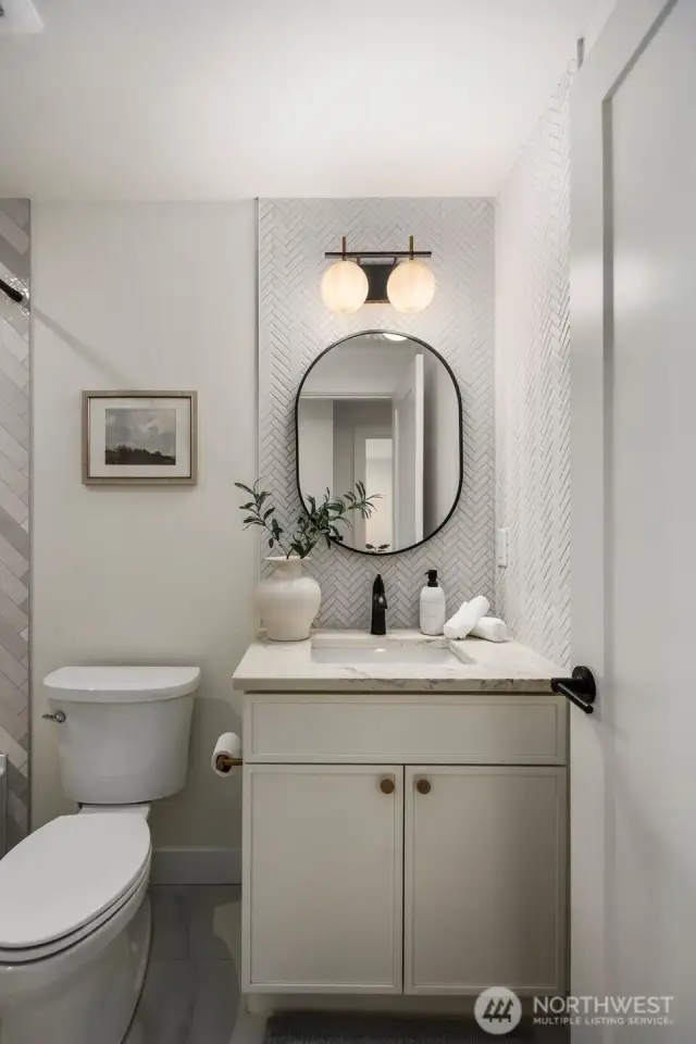 Full upstairs bathroom with custom tile work
