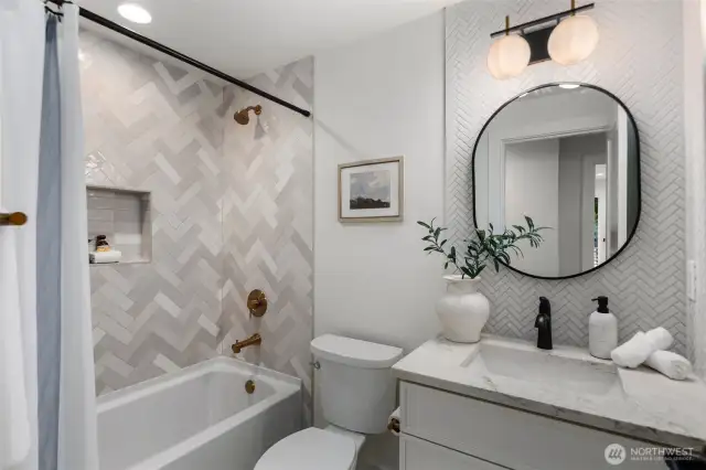 Full upstairs bathroom with custom tile work
