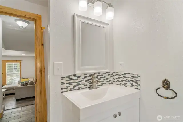 Shop Upstairs Bathroom 2