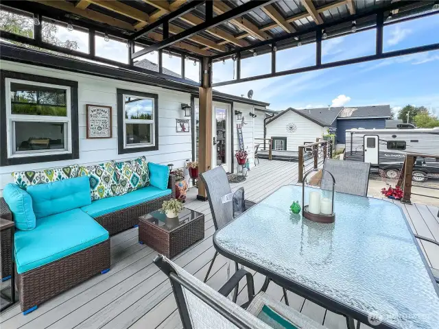Backyard Oasis, room for everyone at those outside parties.