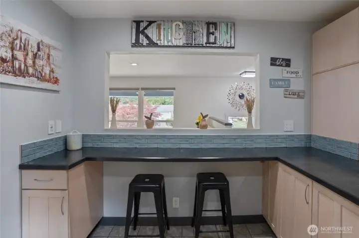 Kitchen Eating Space