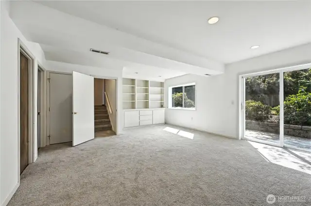 Family room with new carpet!