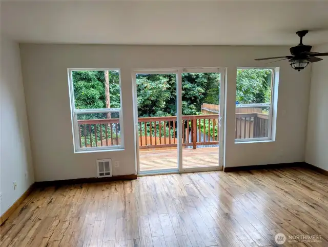 Dining room.