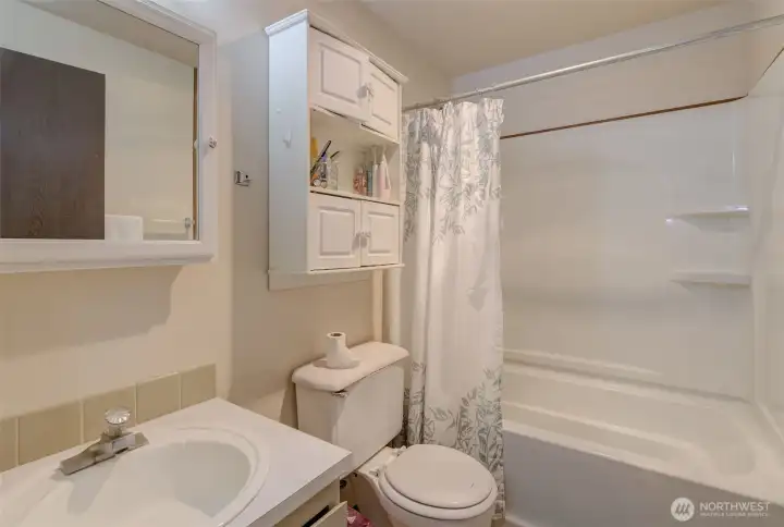 #492 Full Bath