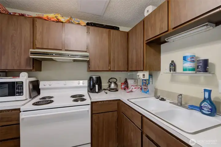 #494 Kitchen