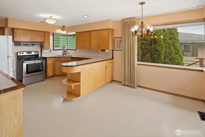 Eat in kitchen