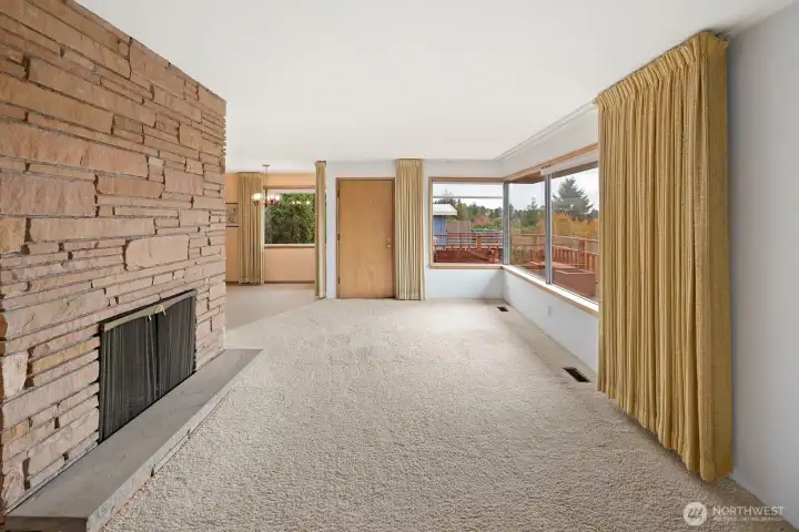 Door to the deck-and shared front entrance steps on 37th Ave