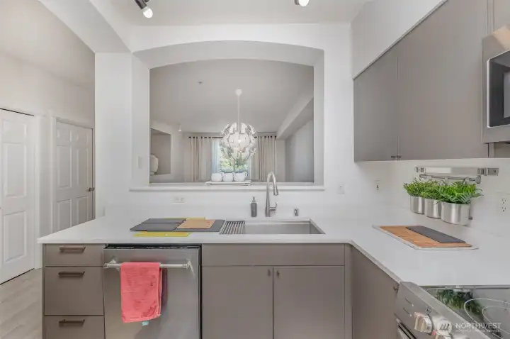 Pass through allows for easy entertaining while remaining subtly separated.