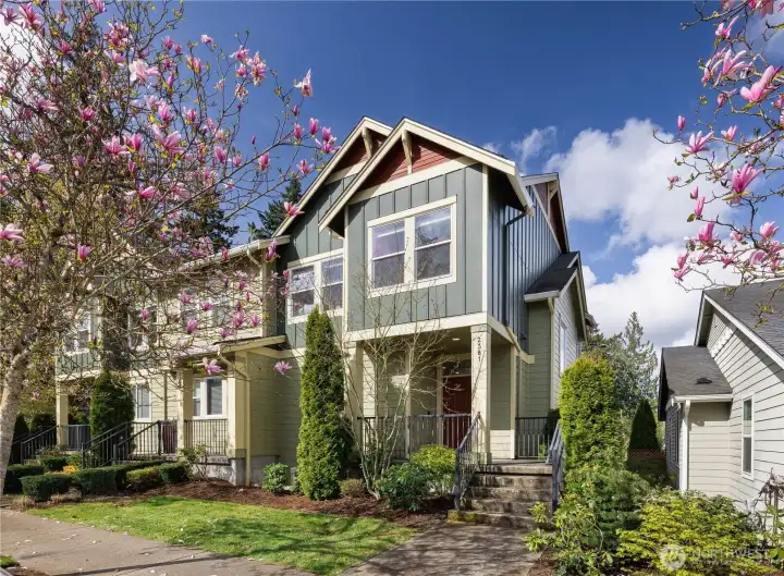 A True Gem in Issaquah Highlands!