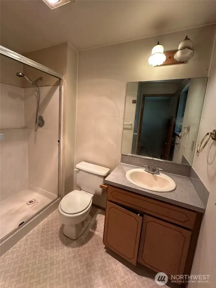 Primary Bedroom attached 3/4 bath