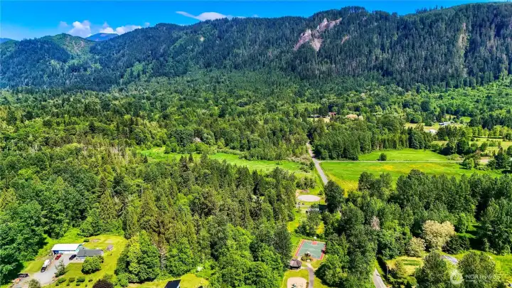 Looking East over the property...note the round pen