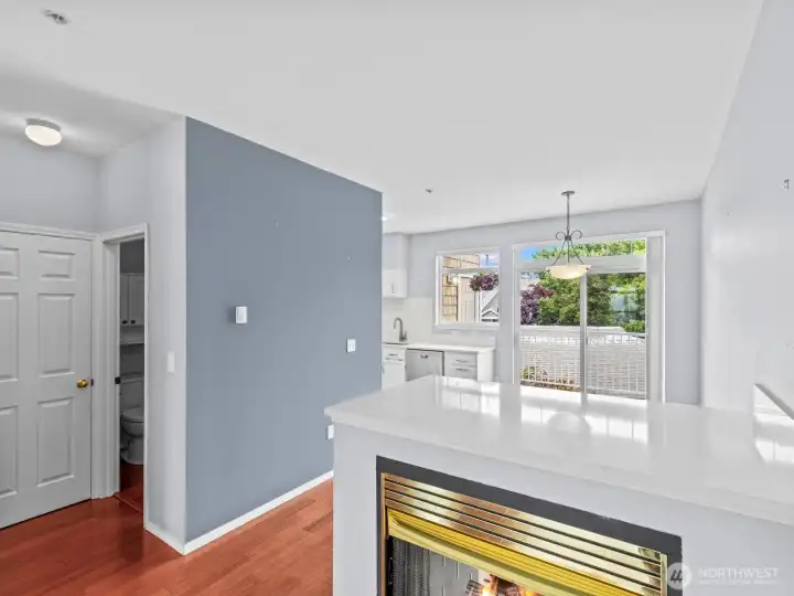 Flowing into the kitchen and dining room, the floorplan is an ideal layout. Flowing into the kitchen and dining room, the floorplan is an ideal layout.