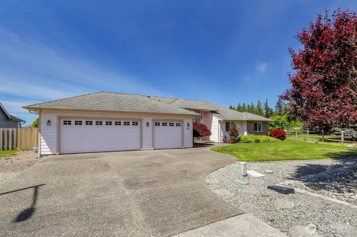 Offering a 3 Car Garage!