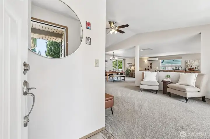 Entryway. To the right is the livingroom and to the left of the entryway is the bedrooms.